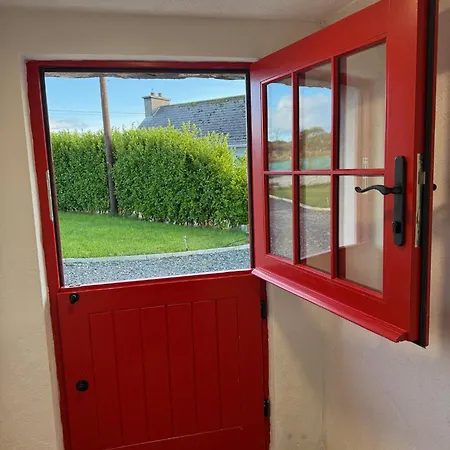 Teach Neil Mhanais Дом отдыха