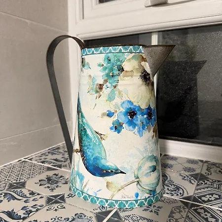 بيت للعطل Teach Neil Mhanais *