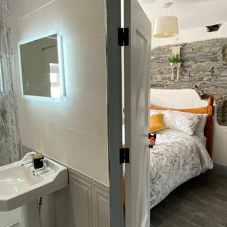 Teach Neil Mhanais Дом отдыха *